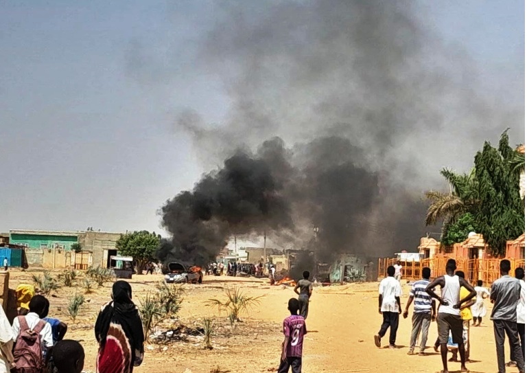 السودان انفجار مقذوف يؤدي بحياة طفل ويصيب آخرين بمدينة الأبيض