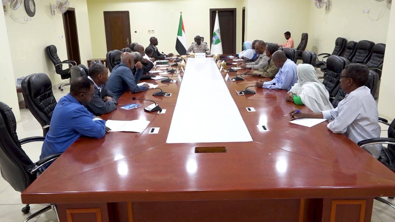 والي الخرطوم  يعد المعلمين ببشريات عديدة خلال 2026 أهمها ..