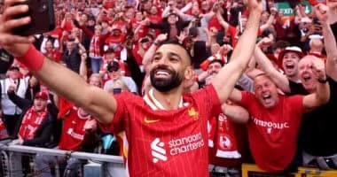 جماهير ليفربول تمنح محمد صلاح وعدا قبل نهاية مشواره في أنفيلد