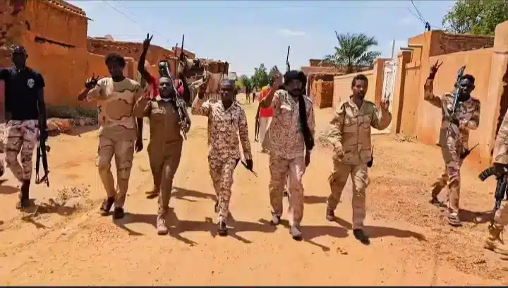 الدعم السريع يعتقل مديري مدارس ويغلق الخلاوي القرآنية