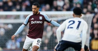 نوتينجهام فورست ضد أستون فيلا.. شوط سلبي في مواجهة الدوري الأوروبي