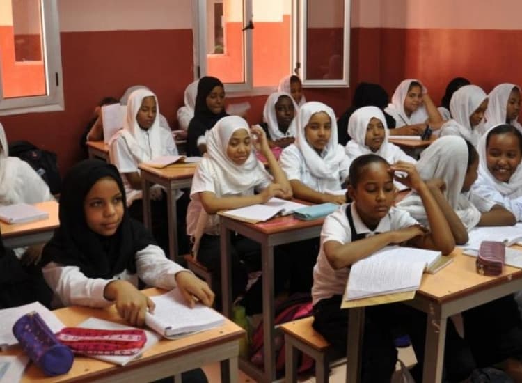 قرار بتعليق الدراسة للصفين الأول المتوسط والثانوي