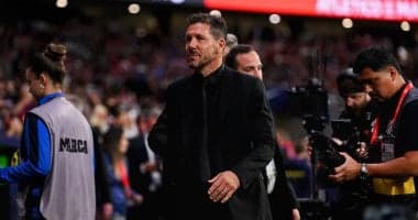 فالنسيا ضد أتلتيكو مدريد ..سيميوني يصل لـ1000 مباراة مع الروخيبلانكوس