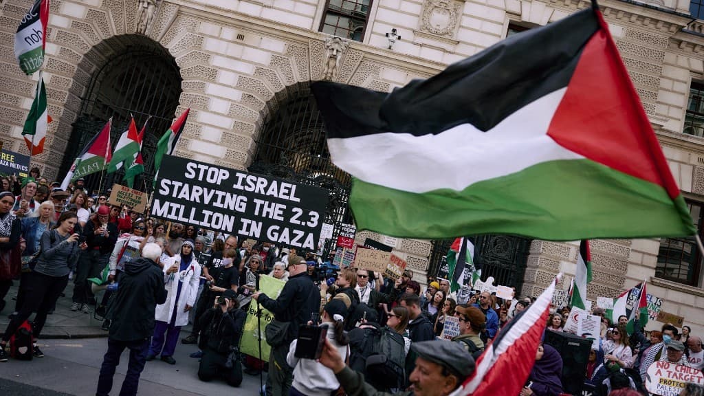 UK Muslim groups slam government for scapegoating Gaza antigenocide protests as antisemitism
