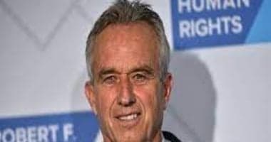 نائبة ديمقراطية تقدم مشروع قرار لعزل وزير الصحة الأمريكي روبرت كينيدي جونيور