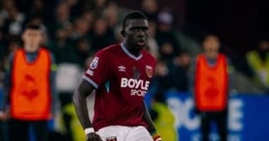 مانشستر يونايتد يسعى لضم مدافع السنغال