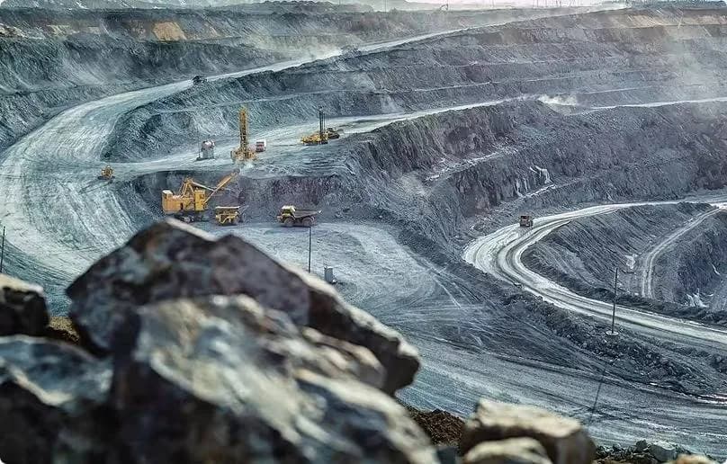 البرنامج الوطني للمعادن يسرع استغلال تريليونات من الدولارات تحت الرمال السعودية