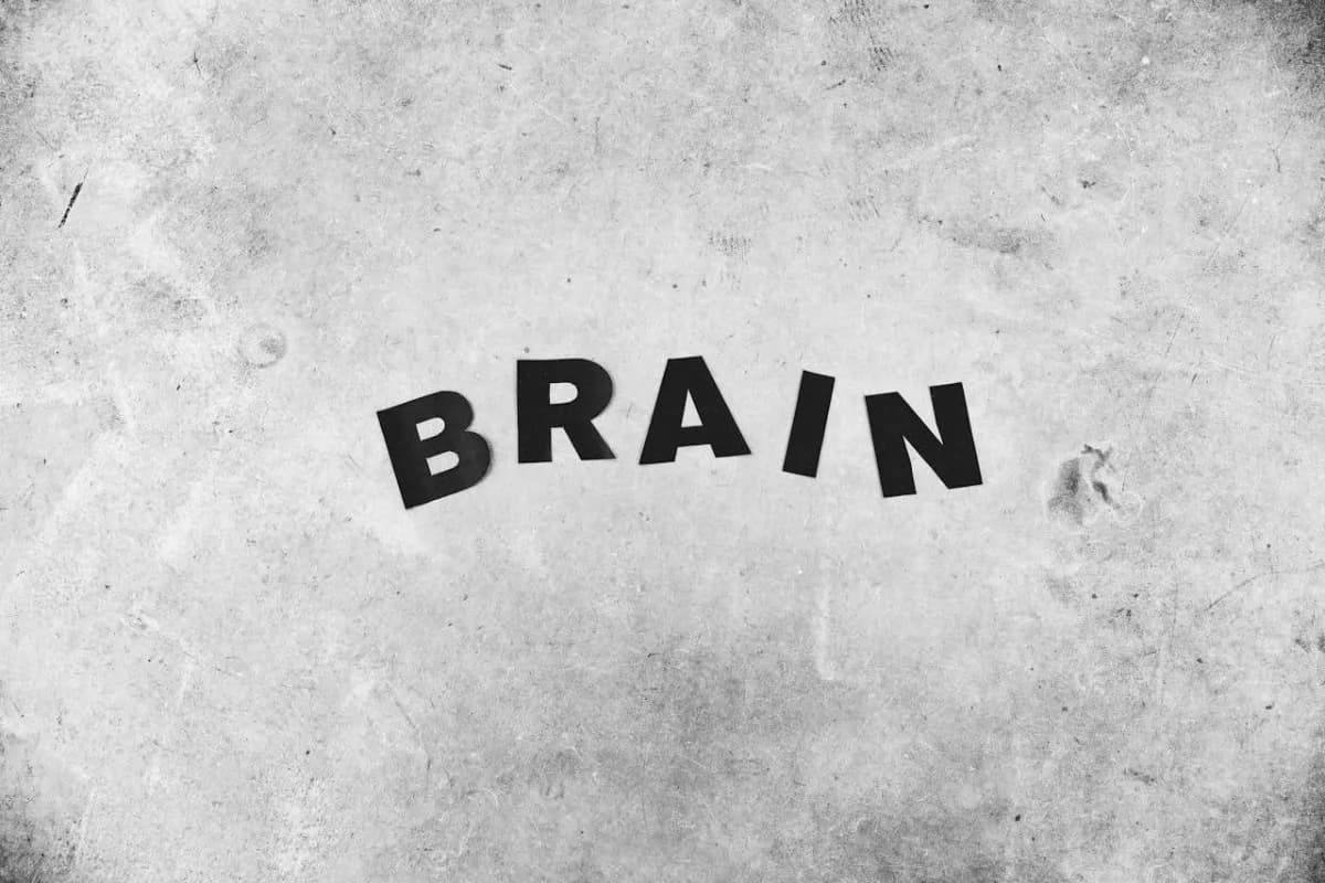 5 عادات يومية تدمر صحة الدماغ من دون أن تشعر