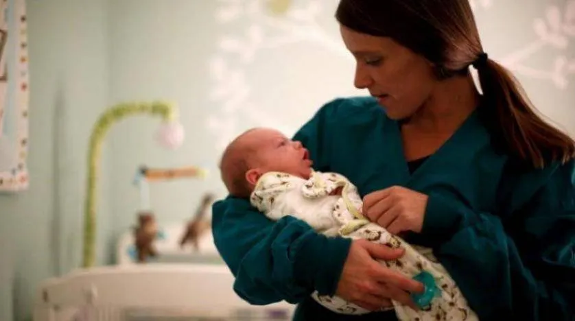 الرضاعة الطبيعية تقلل احتمالات إصابة الأم بالاكتئاب