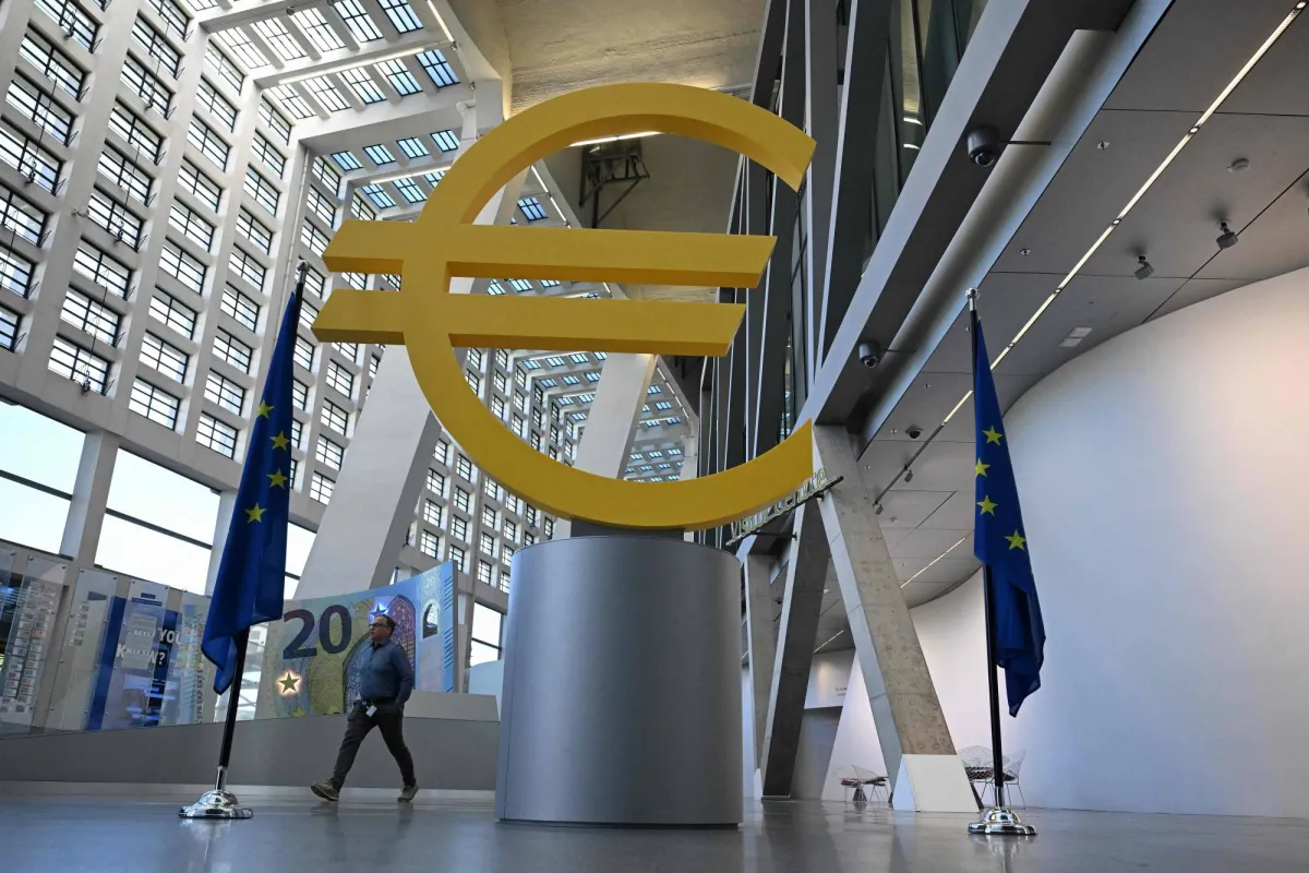 نمو اقتصاد منطقة اليورو يتباطأ إلى مستويات شبه صفرية في الربع الأول