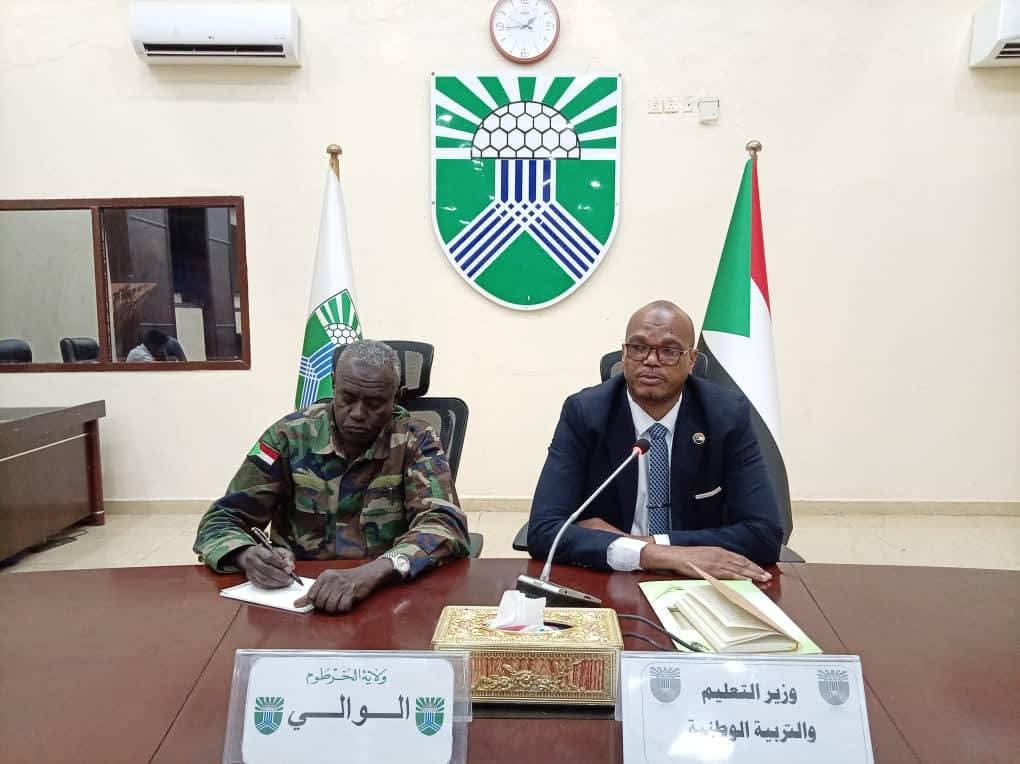 الصيانة والآجلاس والكتب.. 150 مدرسة على طاولة حجر وحمزة  