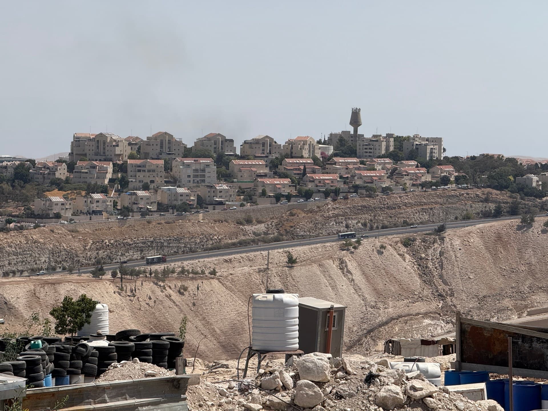 عطاءات لبناء 3401 وحدة استيطانية بمنطقة إي1 شرقي القدس