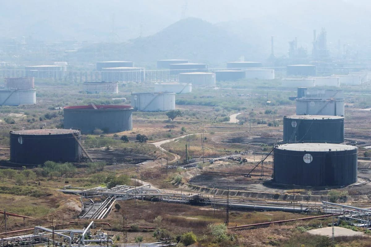 إيني تعلن استئناف مشروع النفط الثقيل في فنزويلا