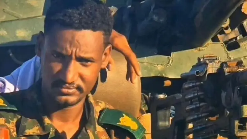 طائرة مسيرة استهفت منزل الأسرة بالجزيرة .. مقتل عزام و حيدر كيكل أشقاء قائد قوات درع السودان