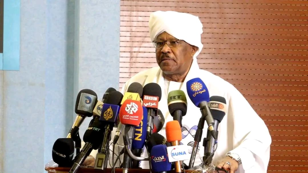 السودان يؤكد تورط الإمارات وإثيوبيا في قصف مطار الخرطوم ويعلن تمسكه بحقه في الرد