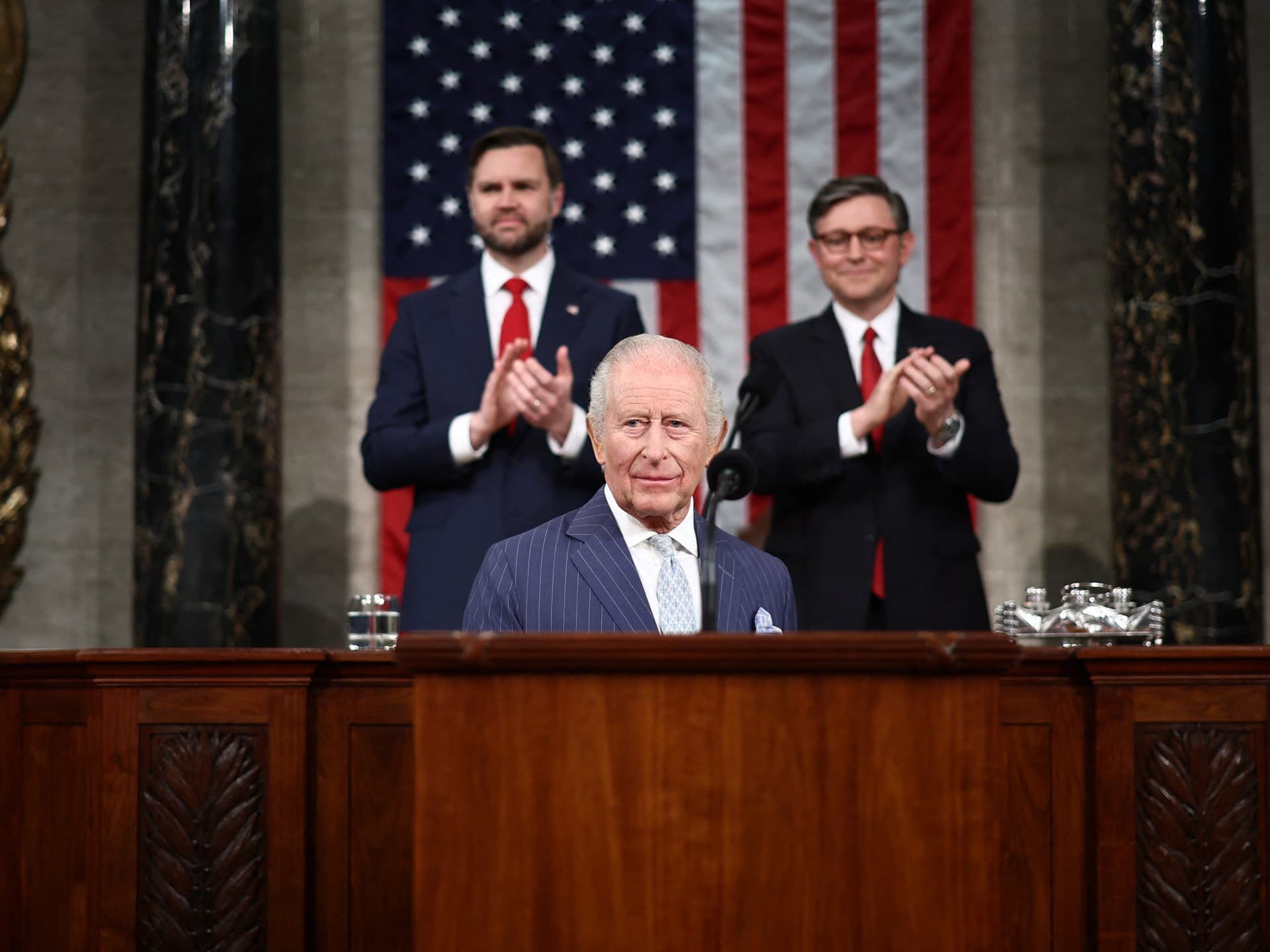 إيران وإبستين وغرينلاند.. هكذا قرأ بوليتيكو خطاب ملك بريطانيا