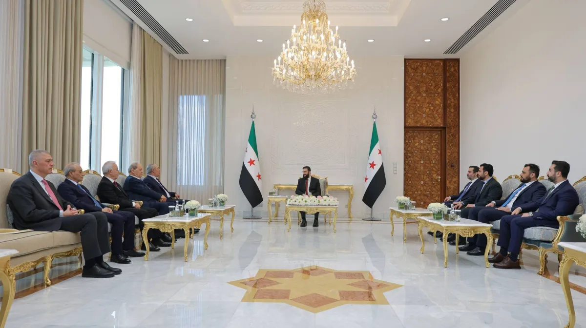 الشرع يستقبل وفدا فلسطينيا برئاسة نائب الرئيس الفلسطيني