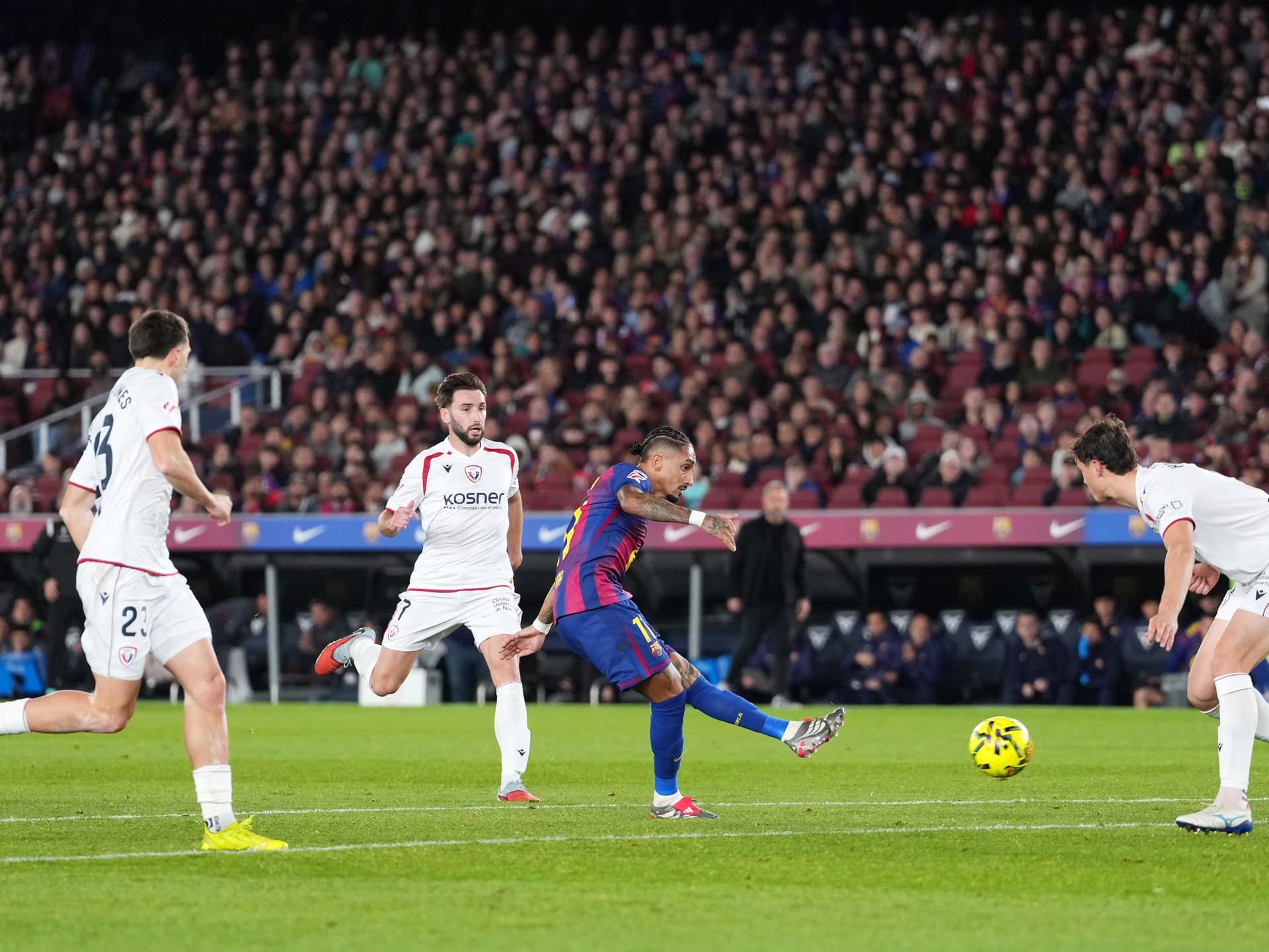مباشر مباراة برشلونة ضد أوساسونا في الدوري الإسباني.. لحظة بلحظة