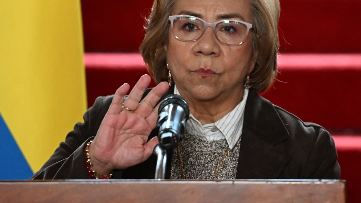 وزيرة خارجية كولومبيا ترفض التهديدات وتدعو للحوار في فنزويلا