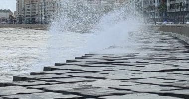 إنذار بحرى وتحذير عاجل لسواحل المتوسط.. اضطراب ملاحة وأمواج تتجاوز 5 أمتار