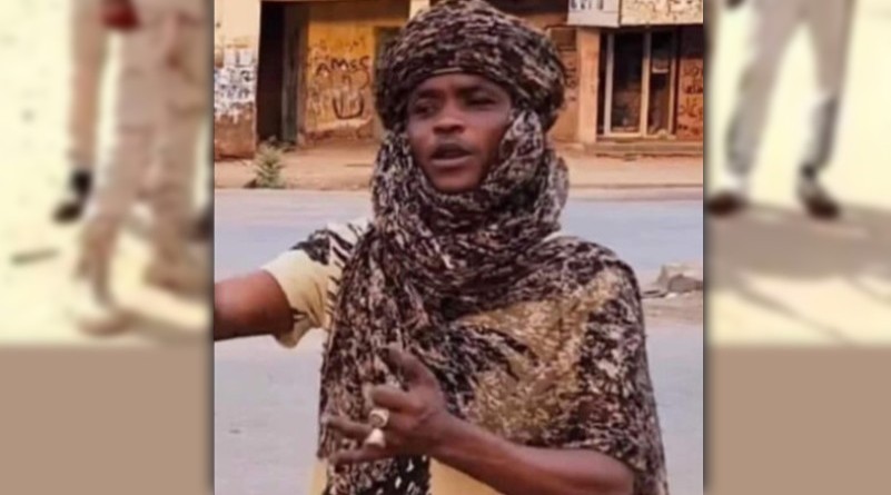 شاهد بالفيديو.. بعد أن نصب نفسه والي لولاية الخرطوم.. الصحفي الدعامي إبراهيم بقال يرقص بطريقة غريبة ومضحكة داخل مكتبه ويثير سخرية جمهور مواقع التواصل020 شاهد بالفيديو.. بعد أن نصب نفسه والي لولاية الخرطوم.. الصحفي الدعامي إبراهيم بقال يرقص بطريقة غريبة ومضحكة داخل مكتبه ويثير سخرية جمهور مواقع التواصل