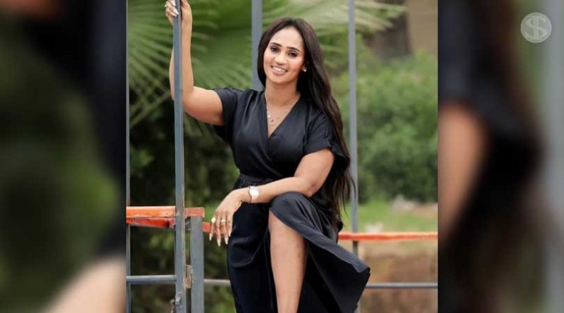 شاهد بالفيديو.. المطربة عشة الجبل تصف الفنانة نانسي عجاج بــالكاهنة 020 شاهد بالفيديو.. المطربة عشة الجبل تصف الفنانة نانسي عجاج بــالكاهنة