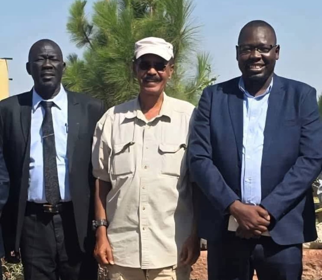 قيادات سودانية تجتمع بالرئيس الاريتري020 قيادات سودانية تجتمع بالرئيس الاريتري