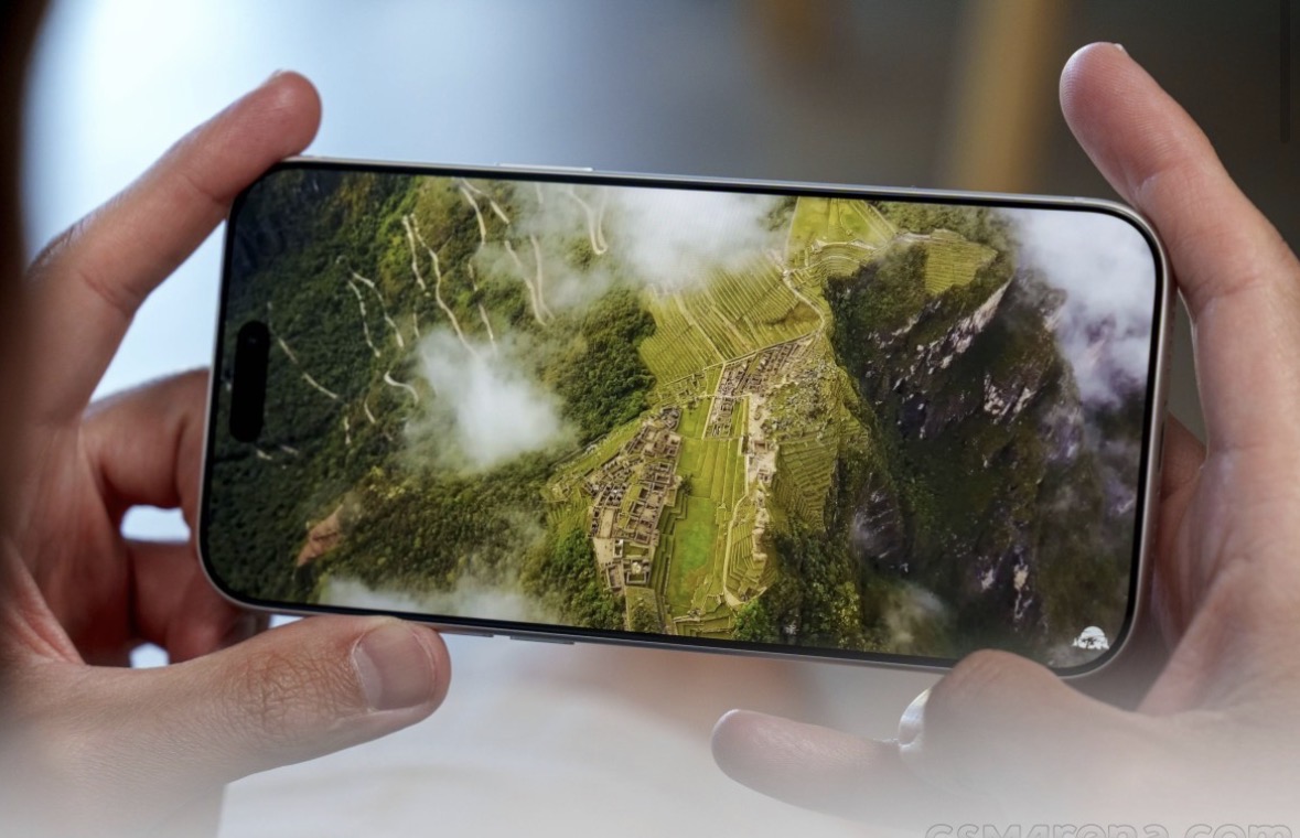آبل تسعى لخفض تكلفة شاشة iPhone 18 Pro Max في خطوة لتقليل نفقات الإنتاج