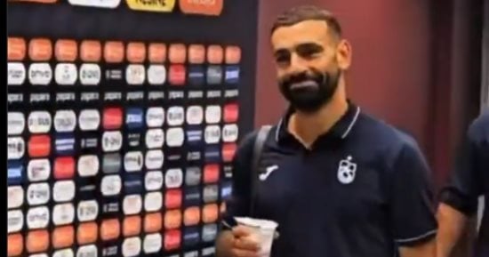 بعد هاتريك جالاتا سراي.. ما هو مشروب العيران بعد ظهوره فى يد محمد صلاح