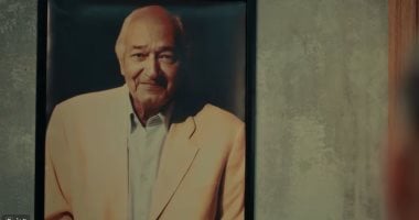 مسلسل كلهم بيحبوا مودى يوجه التحية للمخرج الراحل جلال توفيق.. فيديو
