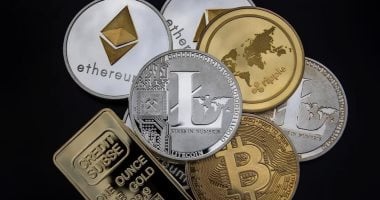 بيتكوين تستقر أعلى من 64 ألف دولار وسط استمرار تقلبات العملات الرقمية