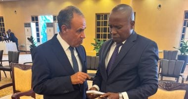 وزير الخارجية يبحث مع نائب رئيس كينيا تعزيز الشراكة والقضايا الإقليمية