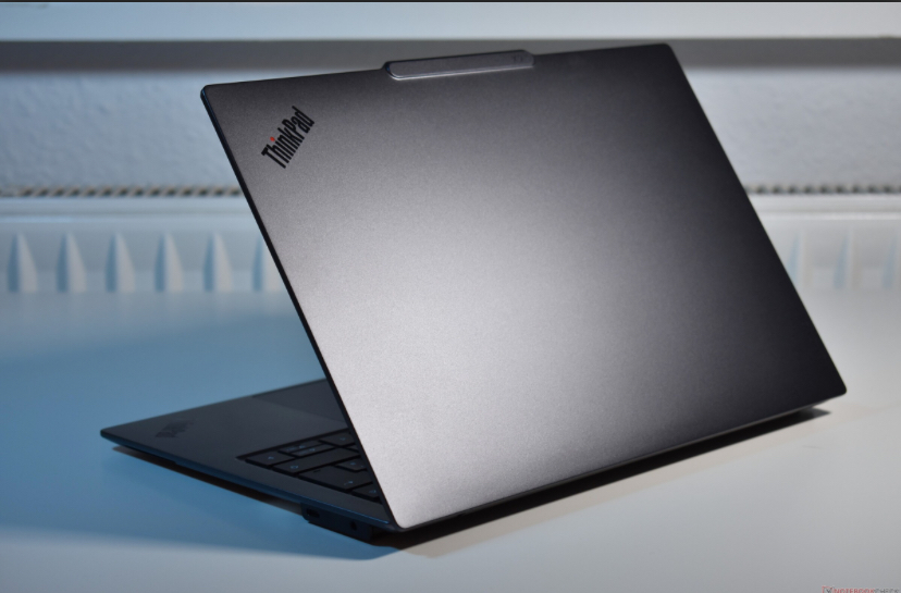 لينوفو ThinkPad X914 يجمع بين أناقة Yoga وجودة ThinkPad ومزايا ThinkBook020 لينوفو ThinkPad X914 يجمع بين أناقة Yoga وجودة ThinkPad ومزايا ThinkBook