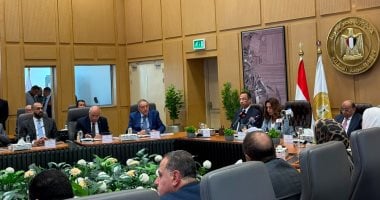 وزيرة التنمية المحلية: خصم 50 على رسوم تراخيص المحال العامة لنهاية العام