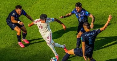 مونديال المفاجآت.. الرأس الأخضر يكتب التاريخ وأوروجواي تودع مبكرا