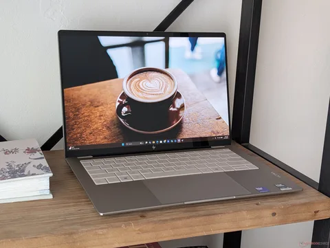 جهاز HP OmniBook Ultra 14 الأحدث يمثل خليفة مثاليا تقريبا لسلسلة أجهزة Spectre