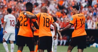 الصيباري وسمرفيل يقودان تشكيل قمة هولندا ضد المغرب