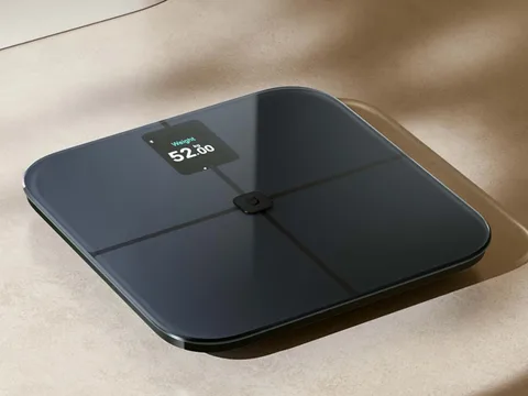 شاومي تدرج ميزانها الذكي الجديد لقياس مكونات الجسم Mijia Body Composition Scale S400 Pro على موقعها العالمي بشاشة مدمجة وبطارية طويلة العمر
