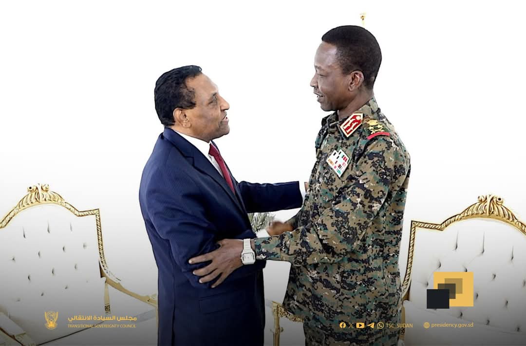 عضو مجلس السيادة الفريق أول ركن كباشي يلتقي رئيس مجلس الوزراء020 عضو مجلس السيادة الفريق أول ركن كباشي يلتقي رئيس مجلس الوزراء