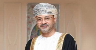 وزير خارجية عمان: مناقشات معقدة تجرى حاليا لترتيب حرية الملاحة عبر مضيق هرمز