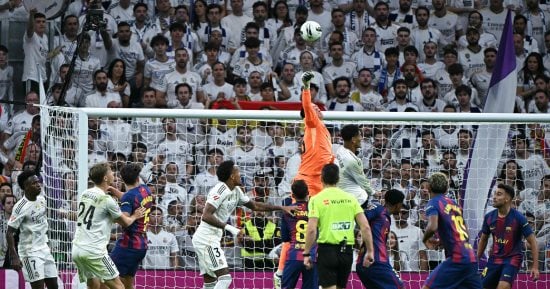 10 غيابات تضرب برشلونة والريال قبل كلاسيكو الأرض الليلة