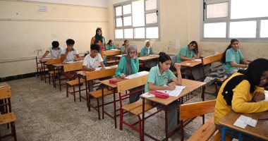 انطلاق امتحانات الدور الثانى لطلاب صفوف النقل بالجيزة غدا