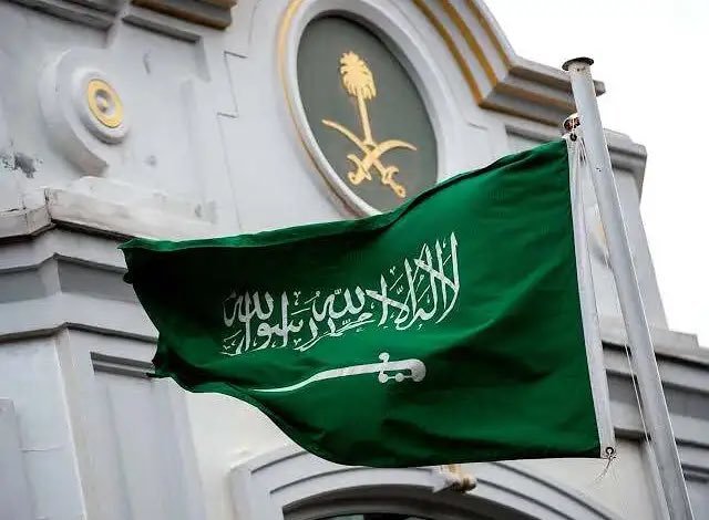 إصدار أول تأشيرة عمل من سفارة السعودية في السودان020 إصدار أول تأشيرة عمل من سفارة السعودية في السودان