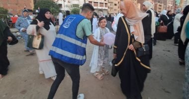 متطوعو حياة كريمة بالمحلة يوزعون البالونات على الأطفال فى الساحات.. صور020 متطوعو حياة كريمة بالمحلة يوزعون البالونات على الأطفال فى الساحات.. صور