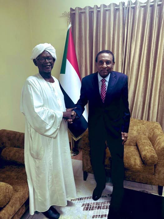 كامل إدريس: العقول الوطنية قادرة على إنقاذ السودان020 كامل إدريس: العقول الوطنية قادرة على إنقاذ السودان