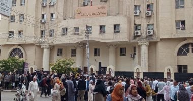 طفل دمنهور يظهر بماسك سبايدر مان فى أولى جلسات القضية فيديو020 طفل دمنهور يظهر بماسك سبايدر مان فى أولى جلسات القضية فيديو