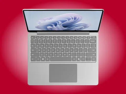 ميكروسوفت تطلق حاسوبها المحمول الجديد Surface Laptop بمقاس 13 inch بسعر مبدئي أرخص عالميا