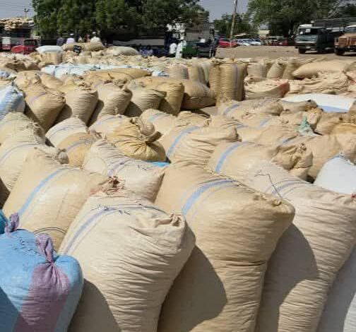 الفول السوداني يقفز إلى 6.5 مليون جنيه للطن بالأبيض.. والزيت إلى 240 ألف جنيه للجركانة