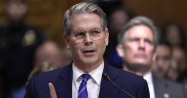 وزير أمريكي: ترامب جذب استثمارات خلال 100 يوم بمعدل أكثر من بايدن في 4 سنوات020 وزير أمريكي: ترامب جذب استثمارات خلال 100 يوم بمعدل أكثر من بايدن في 4 سنوات