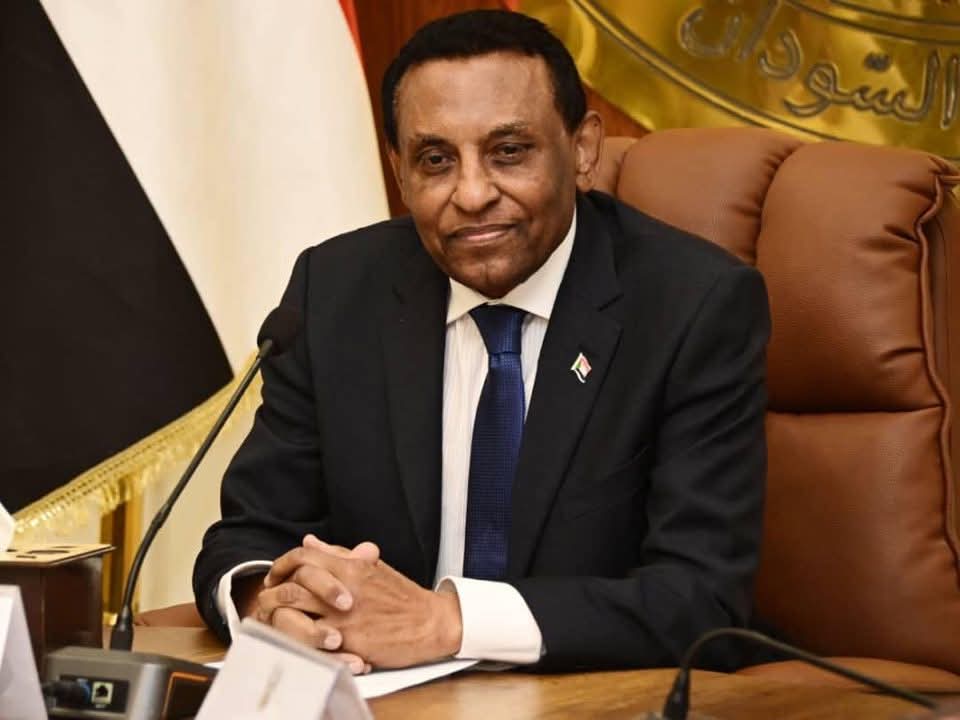 كامل إدريس: تكريم الحجاج واجب شرعي.. رئيس الوزراء: أقول لكل من تحثه نفسه على التقصير ستجدني أمامك من حيث لا تدري020 كامل إدريس: تكريم الحجاج واجب شرعي.. رئيس الوزراء: أقول لكل من تحثه نفسه على التقصير ستجدني أمامك من حيث لا تدري